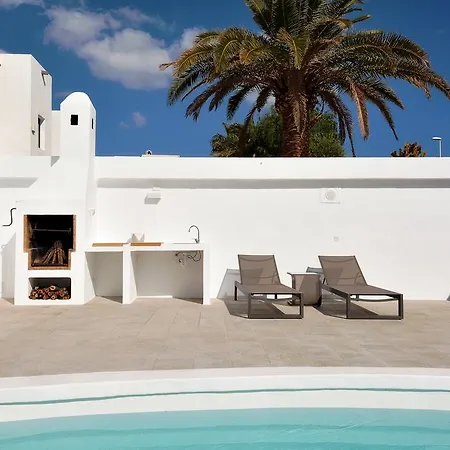 Poseidon Private Pool فيلة